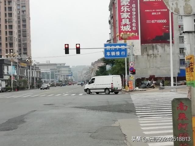 包含赛岐红灯区一条街在哪的词条