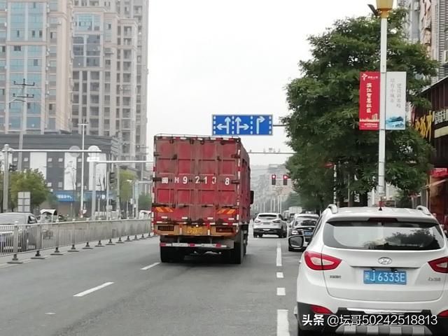 包含赛岐红灯区一条街在哪的词条