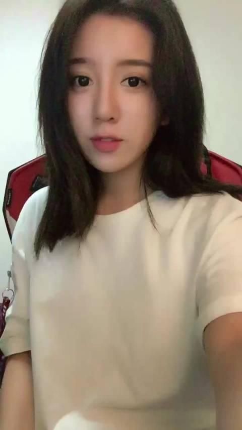 关于黛斯美儿公司总部在哪的信息