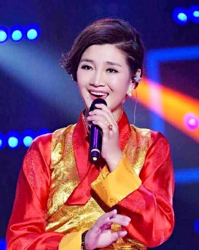 阿幼朵在哪(阿幼朵苗岭飞歌简谱)