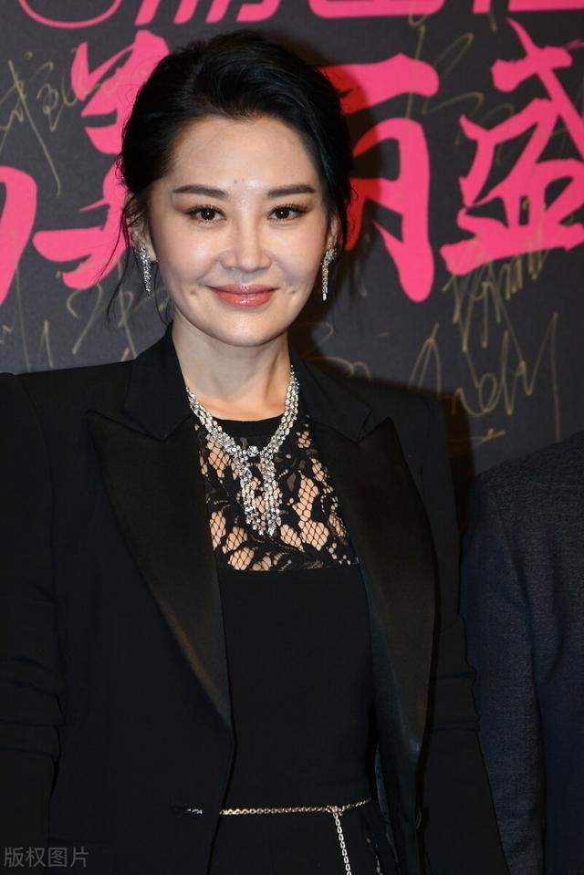 阿幼朵在哪(阿幼朵苗岭飞歌简谱)