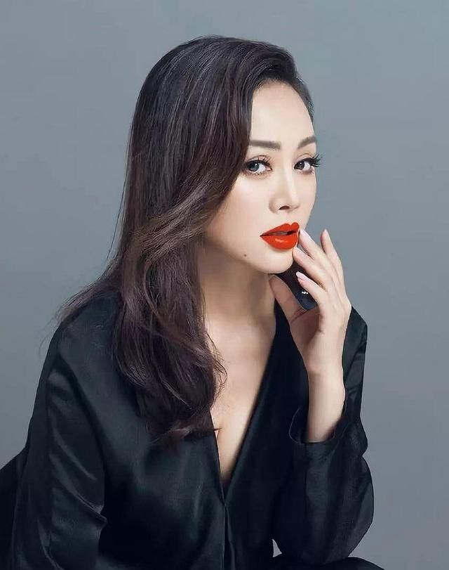 阿幼朵在哪(阿幼朵苗岭飞歌简谱)
