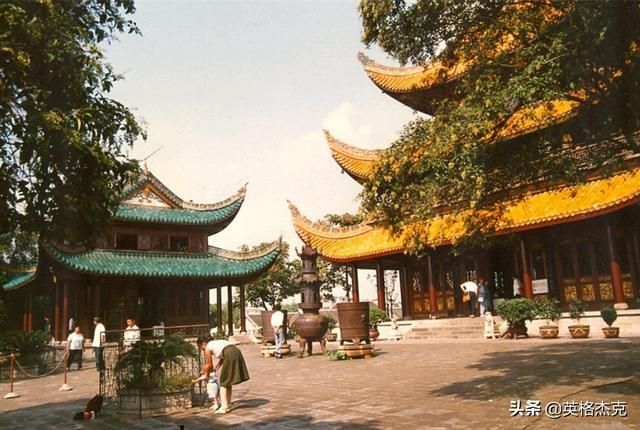 岳阳最热闹的地方在哪(岳阳最热闹的地方在哪里)