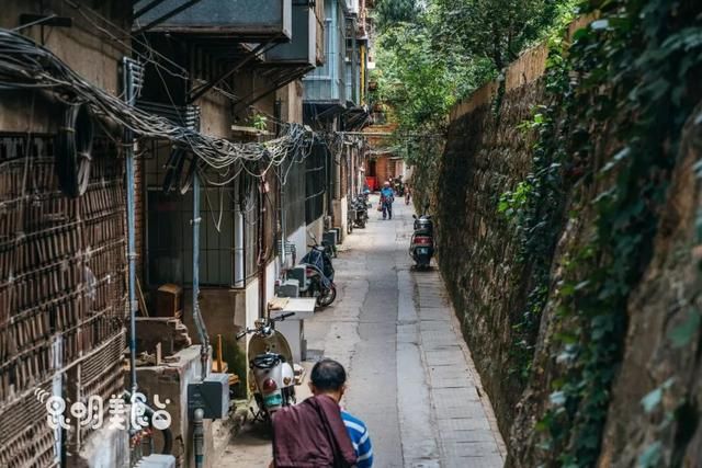 昆明董家湾在哪里(昆明董家湾石油小区单间出租)