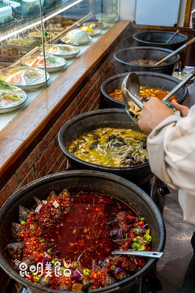 昆明董家湾在哪里(昆明董家湾石油小区单间出租)