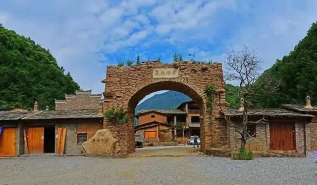 秦岭山旅游景点在哪里(秦岭十大旅游景点)