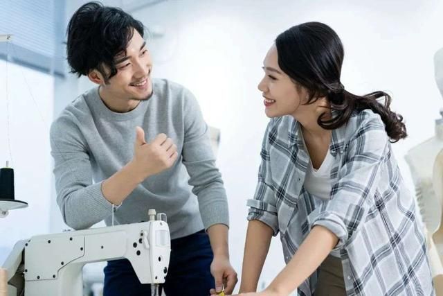 大学生在读证明在哪开(大学生在读证明在哪出)