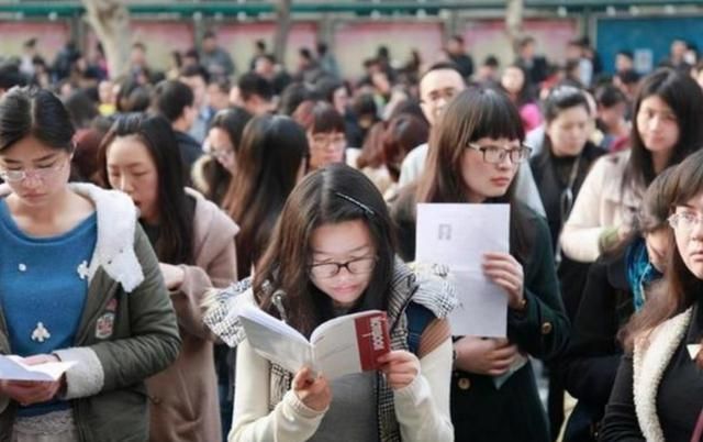 大专生怎么报考公务员(退伍大专生可以报考公务员吗)