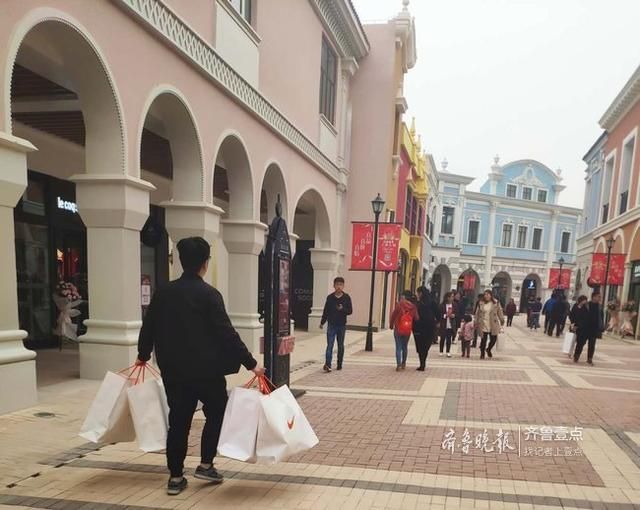 奥特莱斯斯凯奇在哪里(奥特莱斯斯凯奇电话)