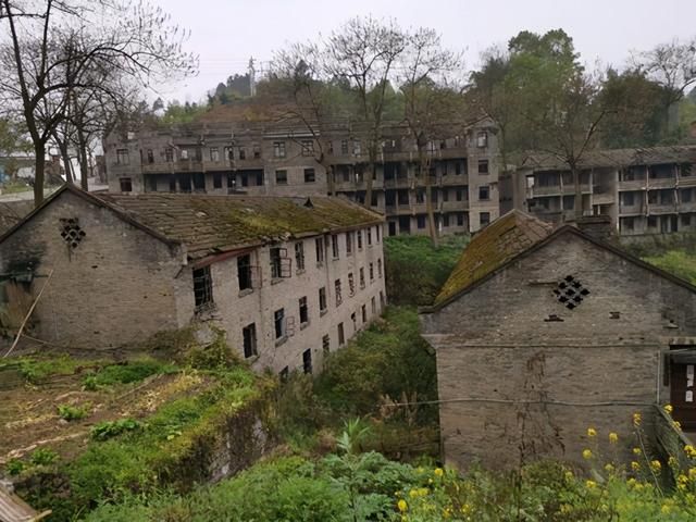 重庆大型军工厂(重庆大型活动安全许可申请表)