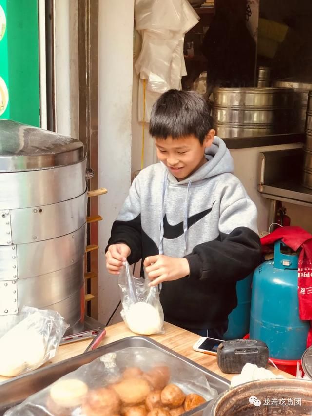 龙岩汽车站在哪里(龙岩汽车站网上订票)