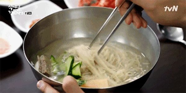 包含在哪儿找饭友的词条