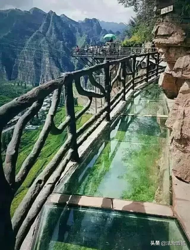 常州玻璃栈道在哪里(常州有没有玻璃栈道)