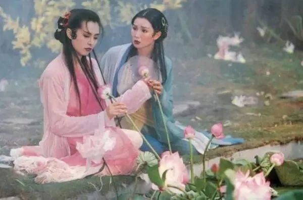 诛仙手游跳舞技能在哪(诛仙手游跟小环跳舞)