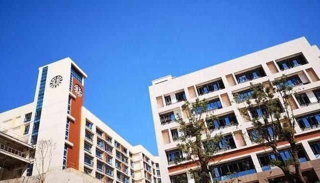 重庆杨家坪彩云湖高中怎么样(重庆杨家坪彩云湖中学初中部怎么样)
