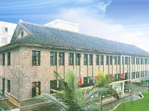 重庆杨家坪彩云湖高中怎么样(重庆杨家坪彩云湖中学初中部怎么样)